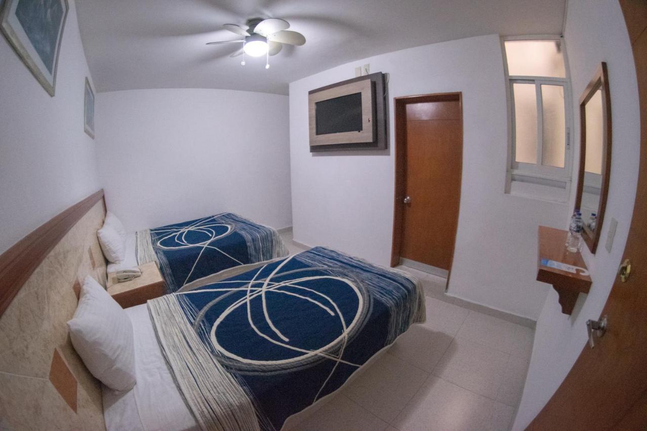 Hotel Niza Zona Piel Леон Екстериор снимка